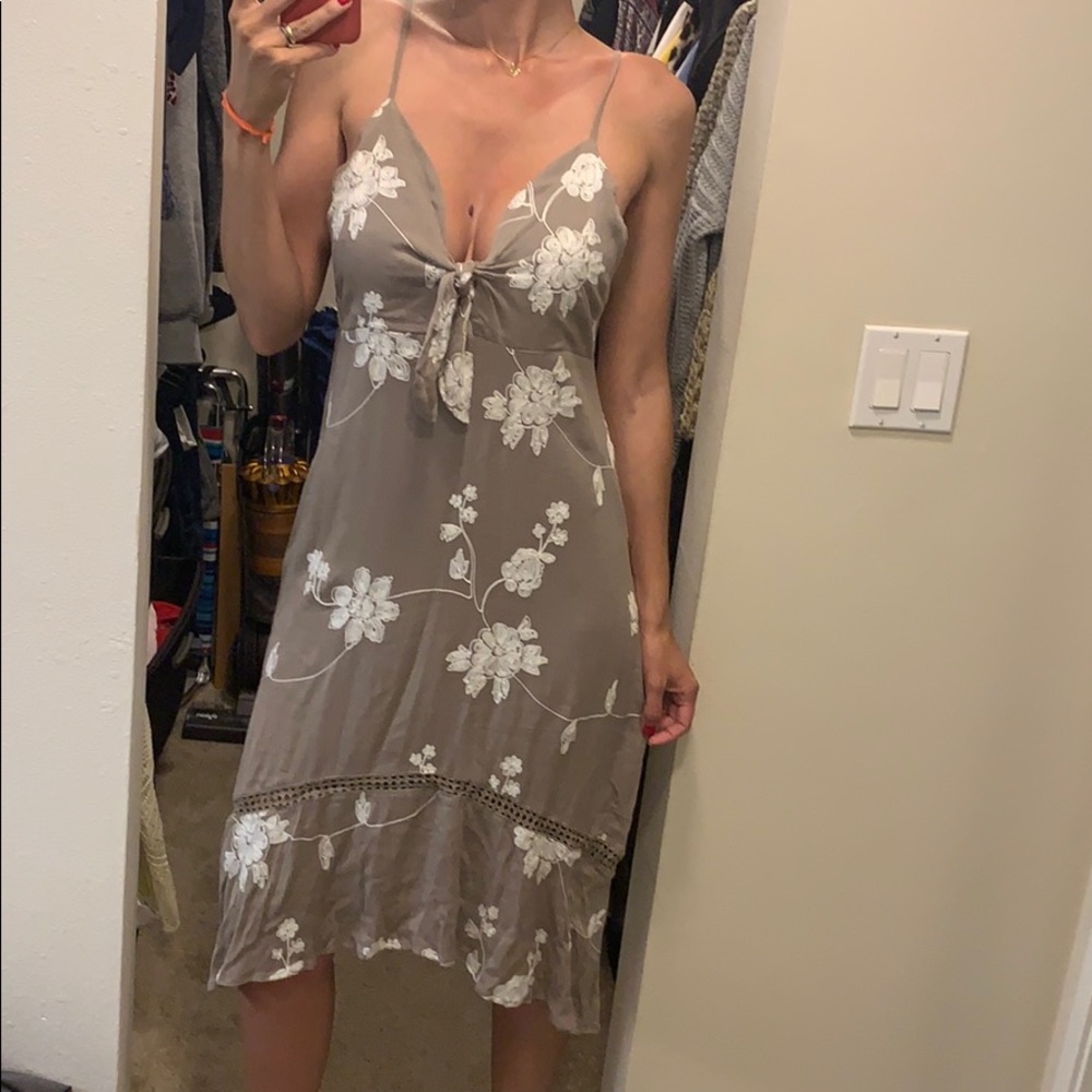 Vici Midi Linen Dress - Taupe